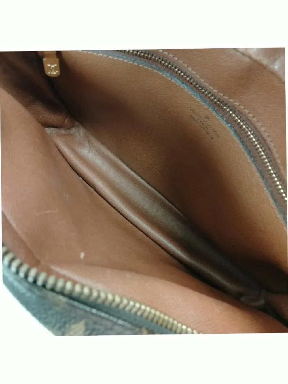 Authentic Louis Vuitton Trocadero 24 Monogram Canvas Crossbody Bag